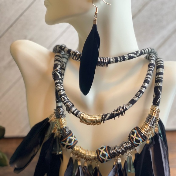Tribal 3 layer Feather Necklace and Earrings - Picture 3 of 4
